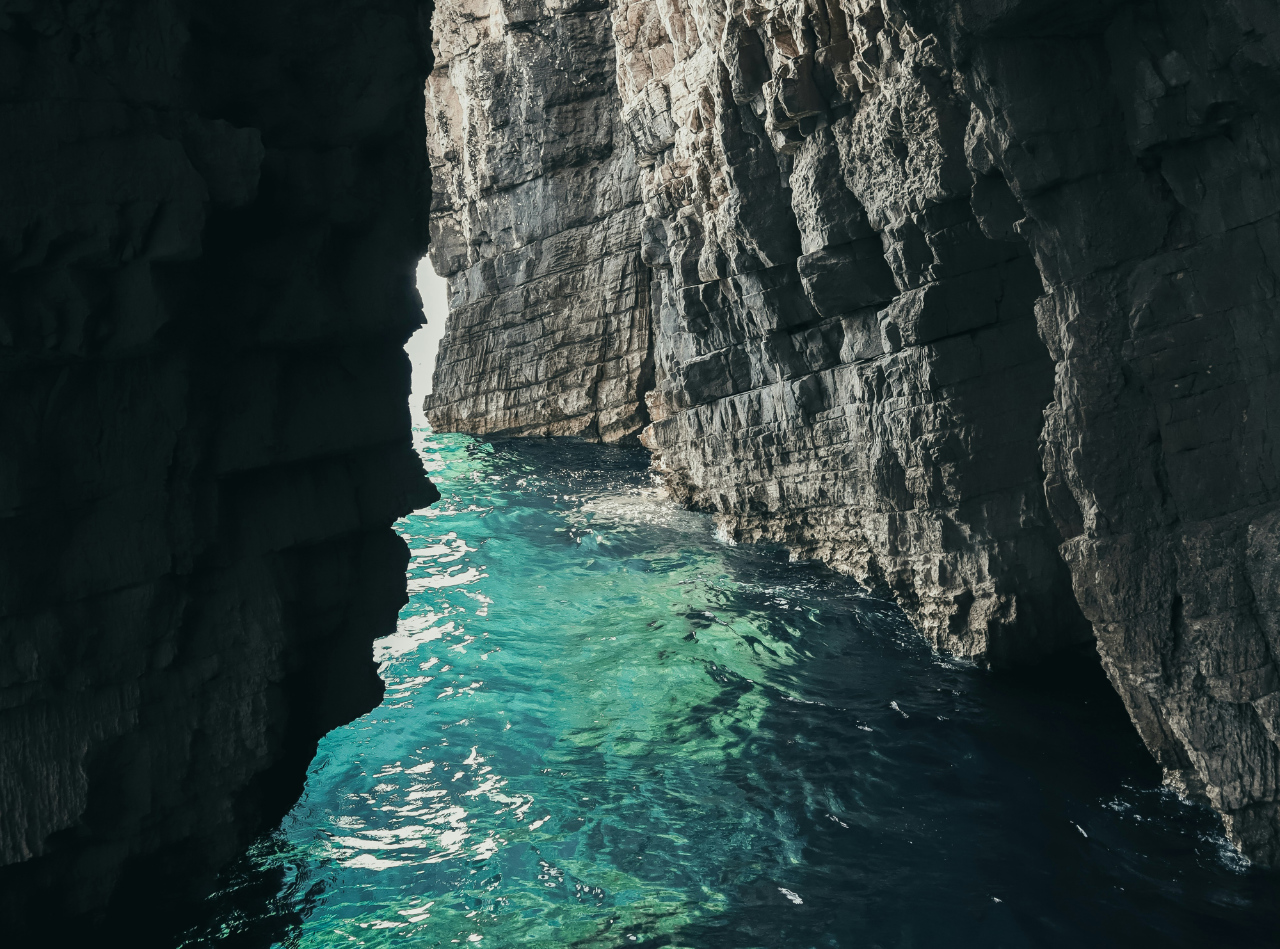 Day 5: Vis to Biševo and Komiža