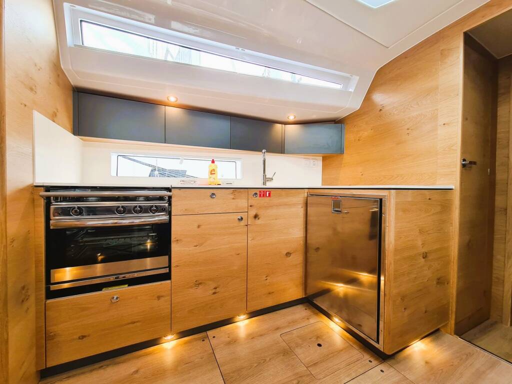 Elan Impression 45 First Edition